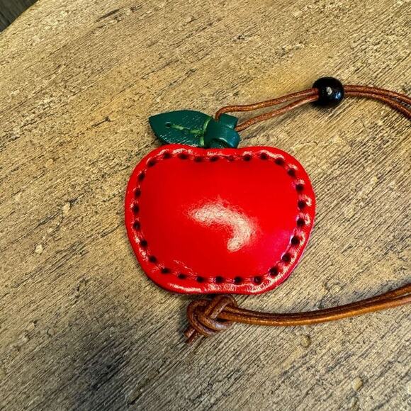 Genuine Leather APPLE Bag Charm Crossbody Purse Bag NEW - Picture 5 of 6